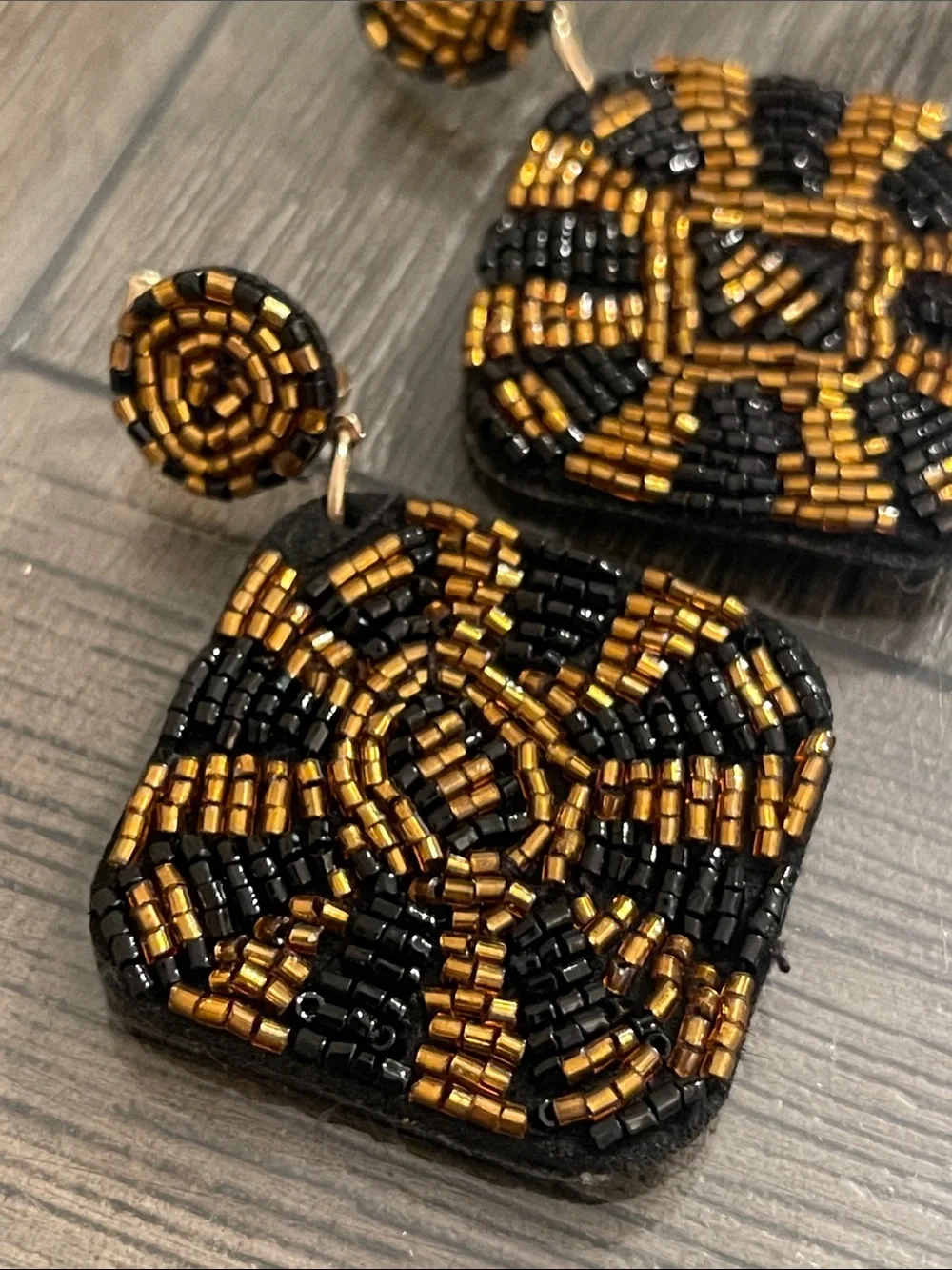 Vintage Style Square Geometric Black & Gold Seed Bead Dangle Clip Earrings